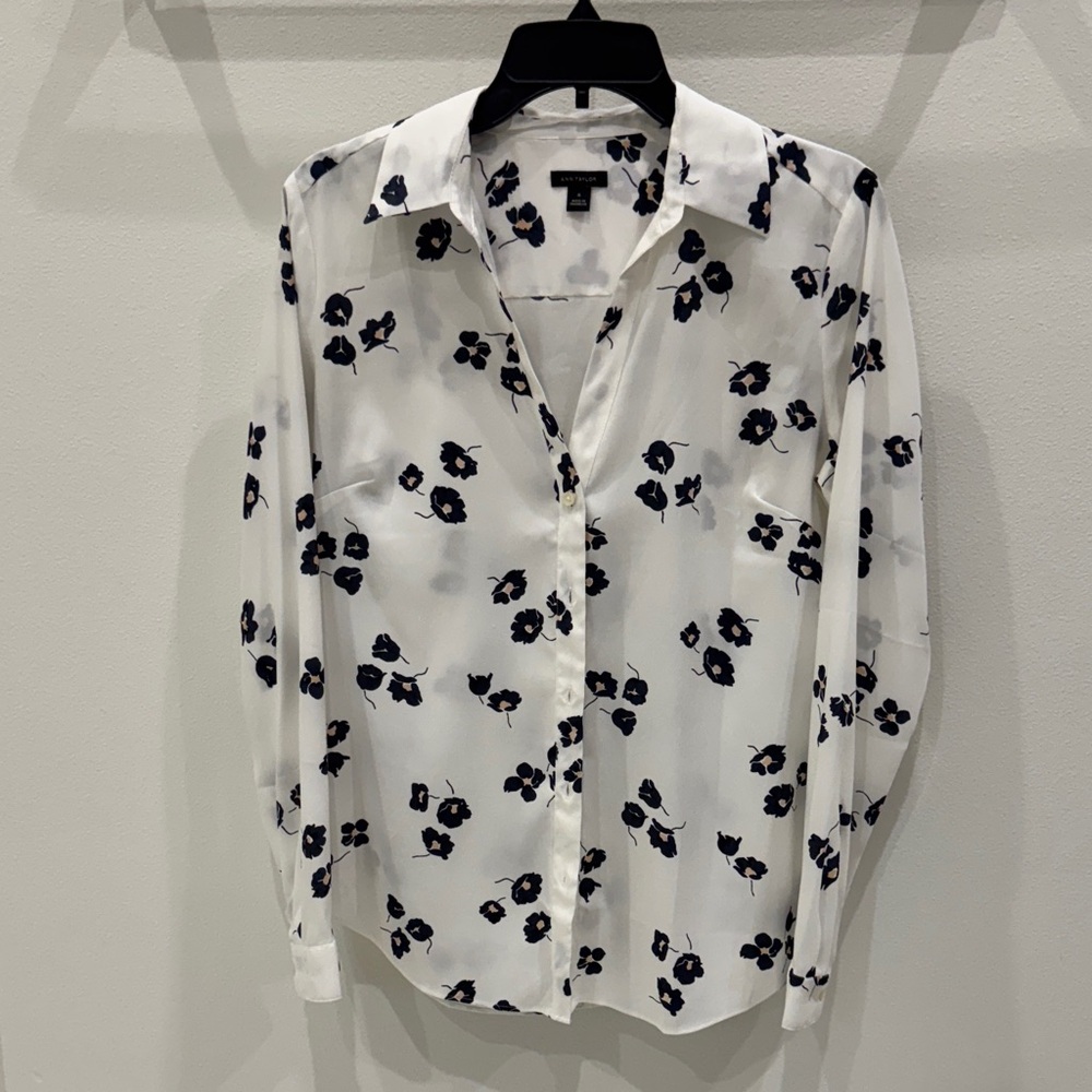 Ann Taylor White and Black Floral Button Down Shirt